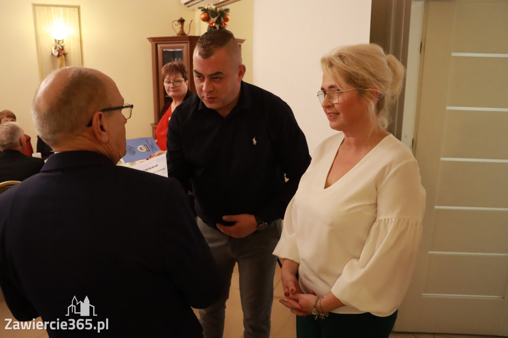 Fotorelacja: Wigilijne spotkanie członków Stowarzyszenia Ruch Harcerski CZUWAJ w Zawierciu