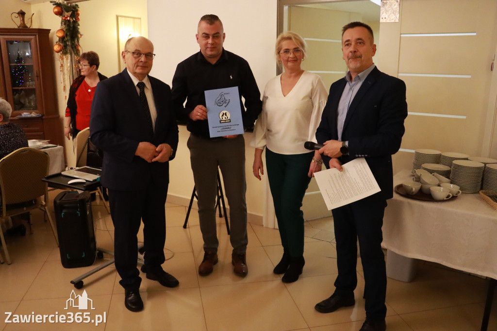 Fotorelacja: Wigilijne spotkanie członków Stowarzyszenia Ruch Harcerski CZUWAJ w Zawierciu