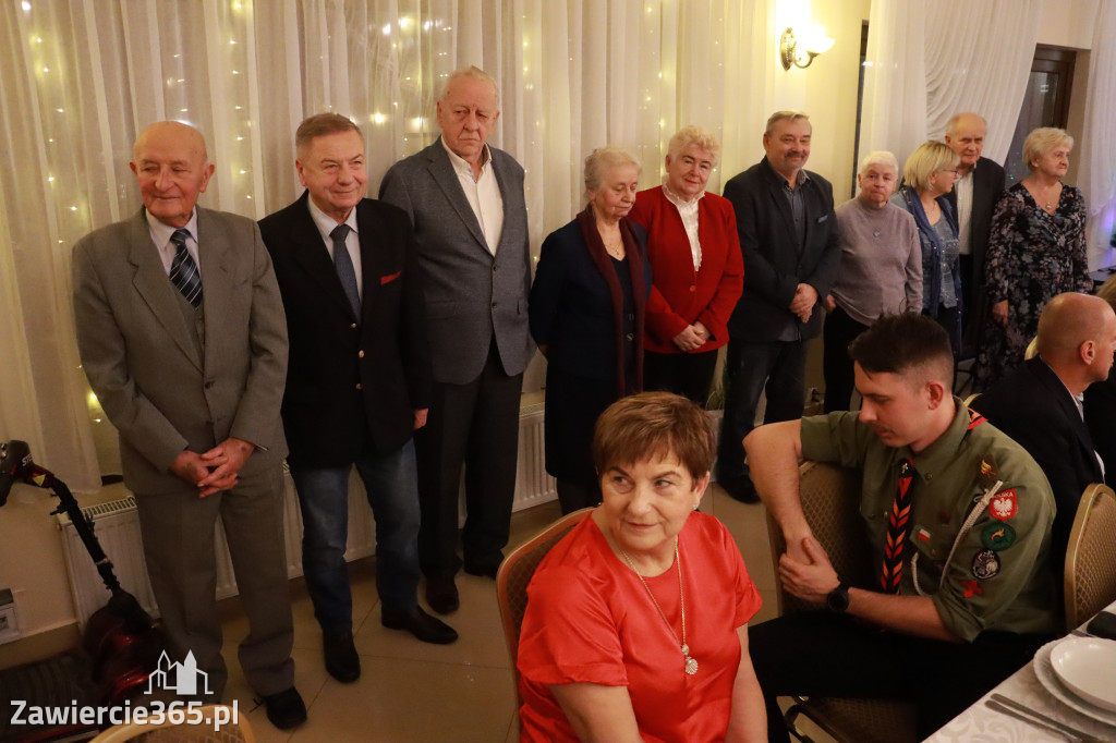 Fotorelacja: Wigilijne spotkanie członków Stowarzyszenia Ruch Harcerski CZUWAJ w Zawierciu