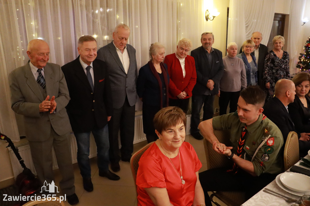 Fotorelacja: Wigilijne spotkanie członków Stowarzyszenia Ruch Harcerski CZUWAJ w Zawierciu