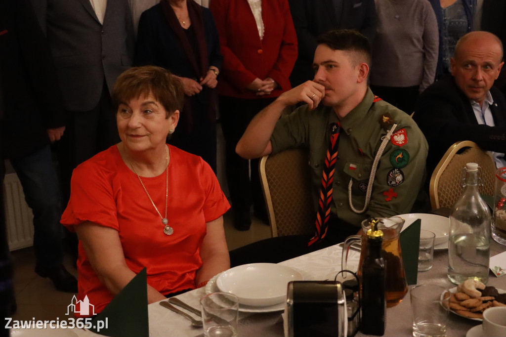 Fotorelacja: Wigilijne spotkanie członków Stowarzyszenia Ruch Harcerski CZUWAJ w Zawierciu