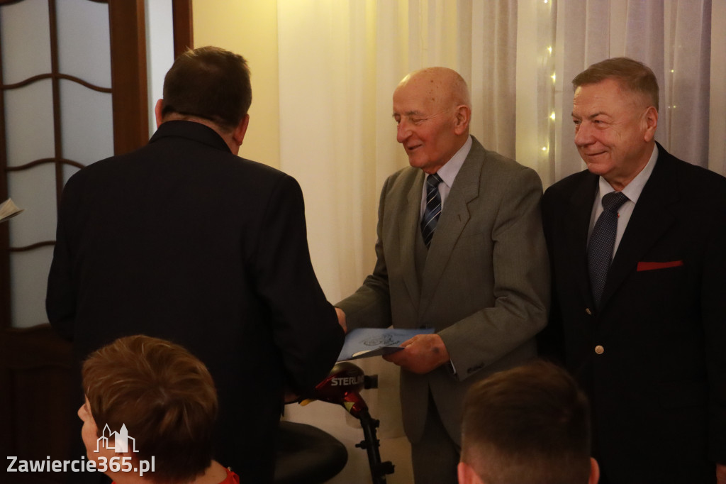 Fotorelacja: Wigilijne spotkanie członków Stowarzyszenia Ruch Harcerski CZUWAJ w Zawierciu