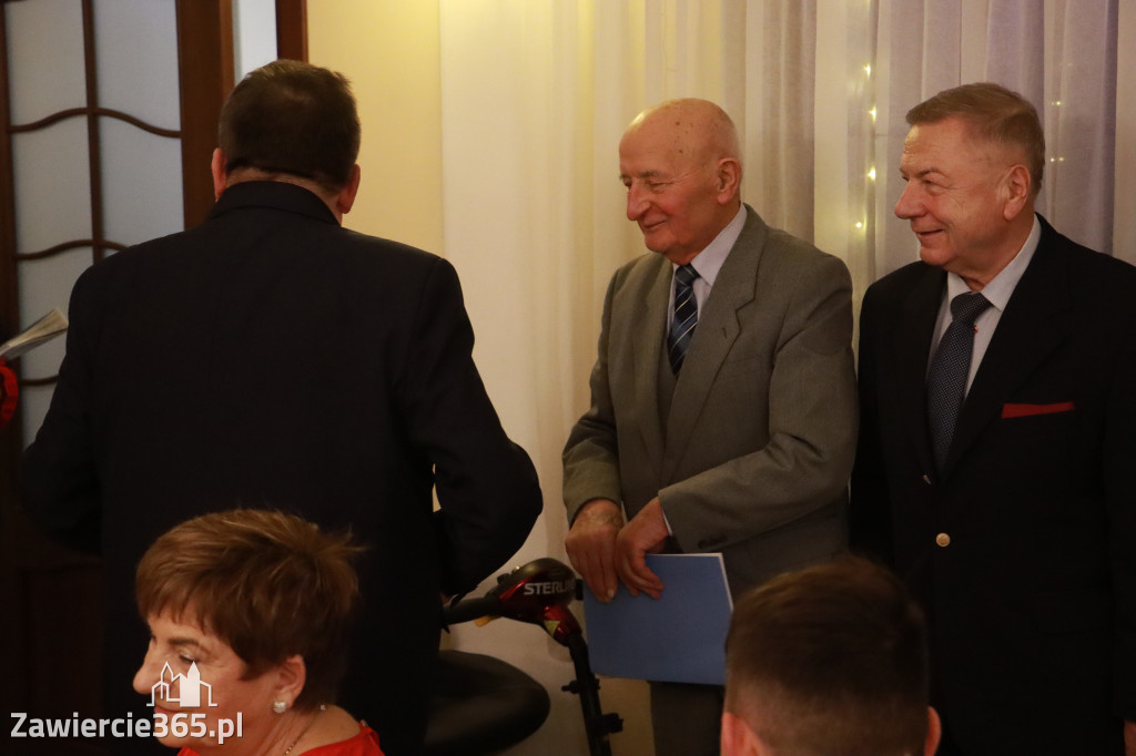 Fotorelacja: Wigilijne spotkanie członków Stowarzyszenia Ruch Harcerski CZUWAJ w Zawierciu