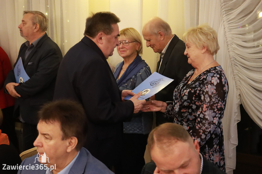 Fotorelacja: Wigilijne spotkanie członków Stowarzyszenia Ruch Harcerski CZUWAJ w Zawierciu