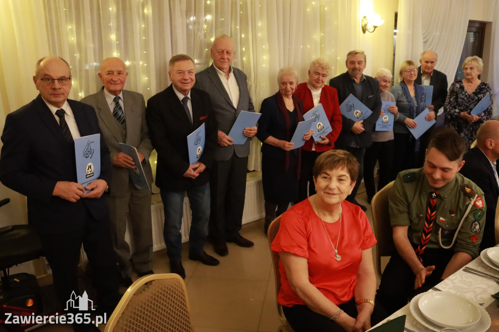 Fotorelacja: 2 Wigilijne spotkanie członków Stowarzyszenia Ruch Harcerski CZUWAJ w Zawierciu
