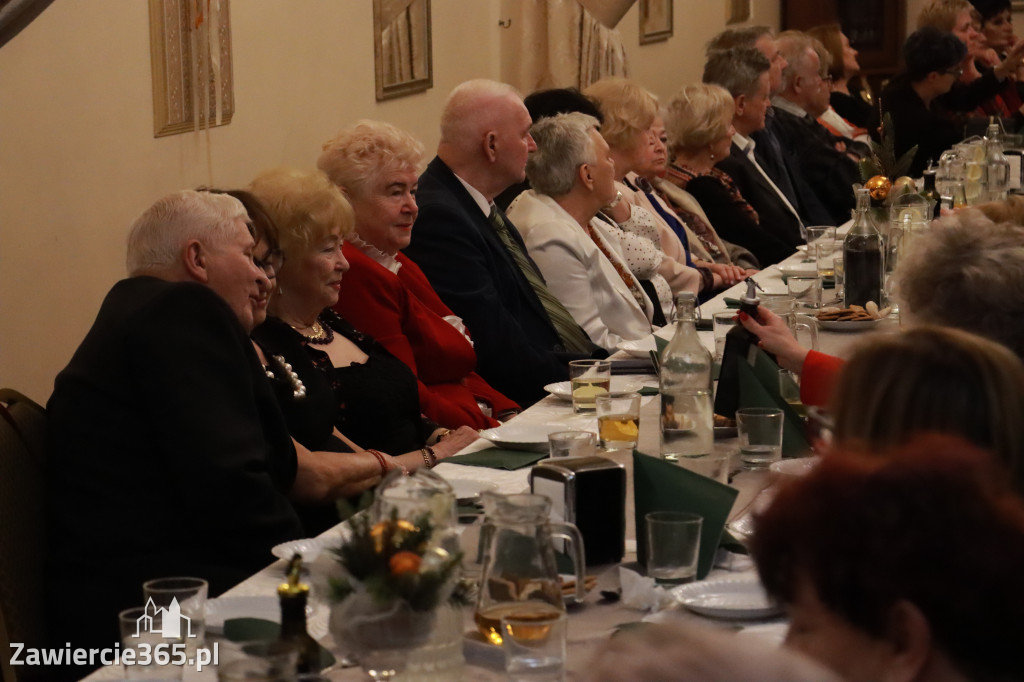 Fotorelacja: 2 Wigilijne spotkanie członków Stowarzyszenia Ruch Harcerski CZUWAJ w Zawierciu