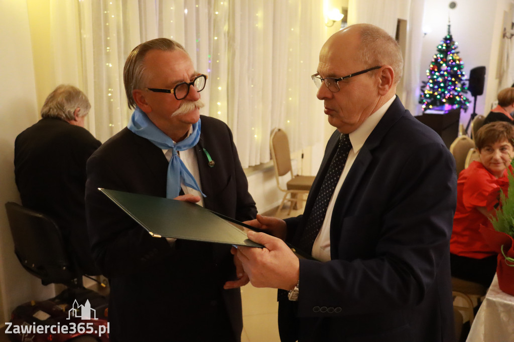 Fotorelacja: 2 Wigilijne spotkanie członków Stowarzyszenia Ruch Harcerski CZUWAJ w Zawierciu