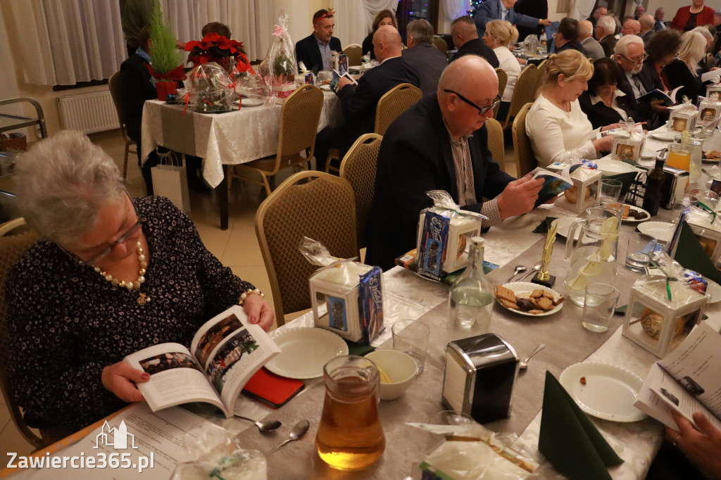 Fotorelacja: 2 Wigilijne spotkanie członków Stowarzyszenia Ruch Harcerski CZUWAJ w Zawierciu