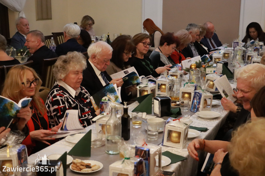 Fotorelacja: 2 Wigilijne spotkanie członków Stowarzyszenia Ruch Harcerski CZUWAJ w Zawierciu