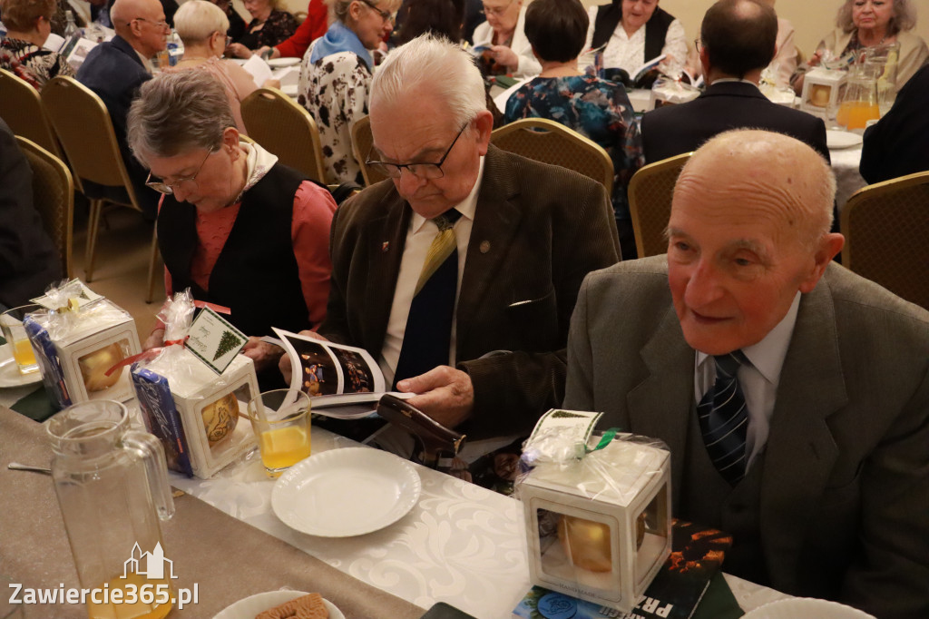 Fotorelacja: 2 Wigilijne spotkanie członków Stowarzyszenia Ruch Harcerski CZUWAJ w Zawierciu