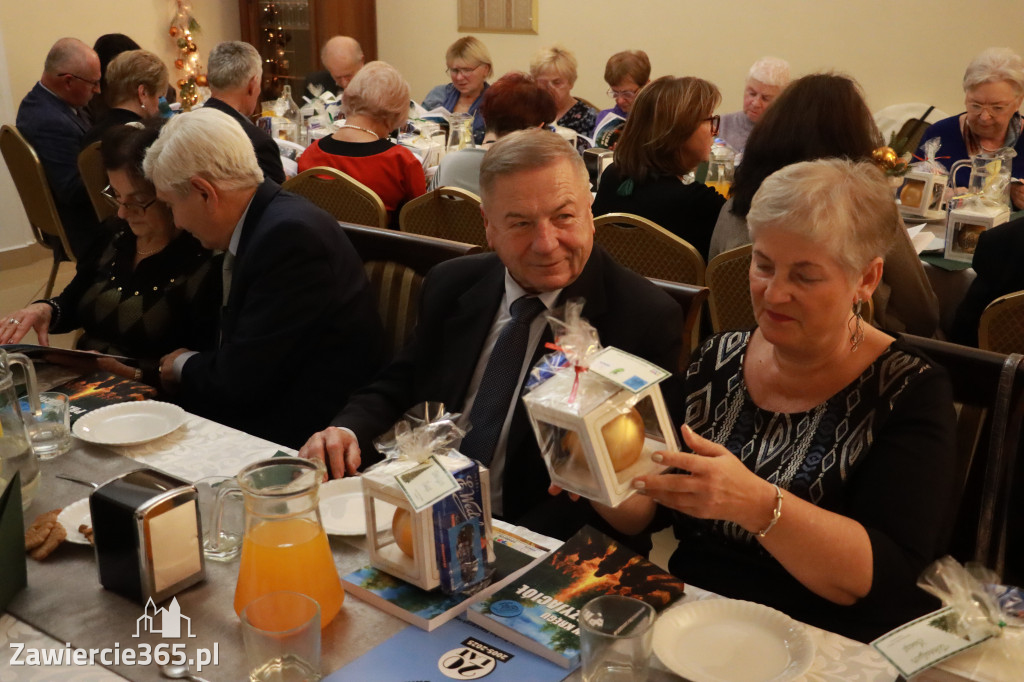 Fotorelacja: 2 Wigilijne spotkanie członków Stowarzyszenia Ruch Harcerski CZUWAJ w Zawierciu