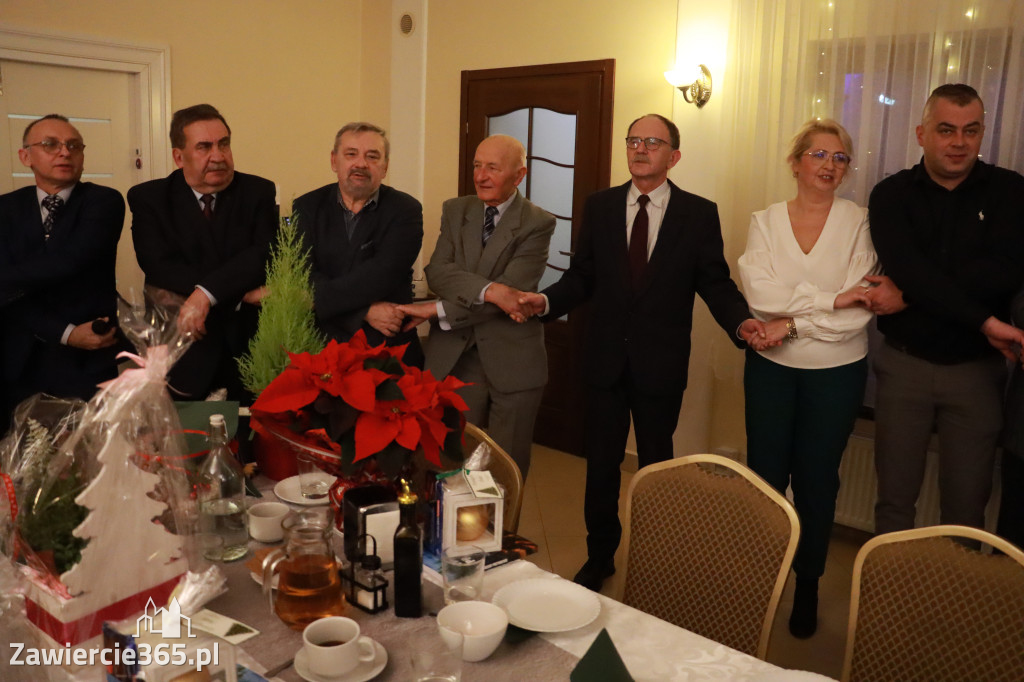 Fotorelacja: 2 Wigilijne spotkanie członków Stowarzyszenia Ruch Harcerski CZUWAJ w Zawierciu