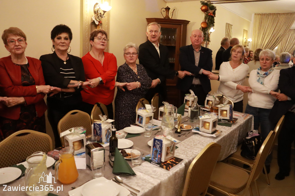Fotorelacja: 2 Wigilijne spotkanie członków Stowarzyszenia Ruch Harcerski CZUWAJ w Zawierciu