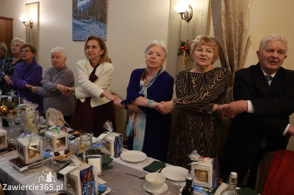 Fotorelacja: 2 Wigilijne spotkanie członków Stowarzyszenia Ruch Harcerski CZUWAJ w Zawierciu