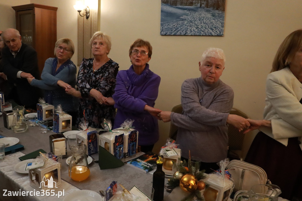 Fotorelacja: 2 Wigilijne spotkanie członków Stowarzyszenia Ruch Harcerski CZUWAJ w Zawierciu