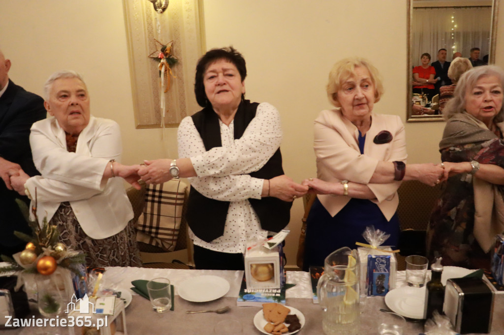 Fotorelacja: 2 Wigilijne spotkanie członków Stowarzyszenia Ruch Harcerski CZUWAJ w Zawierciu