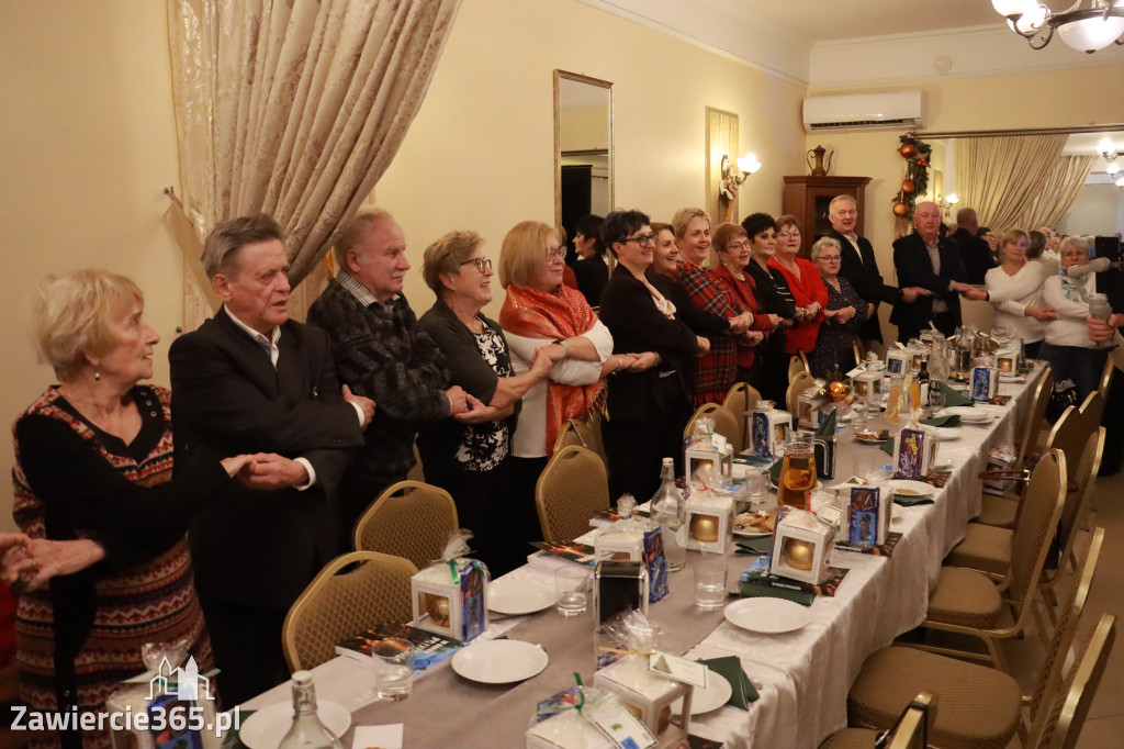 Fotorelacja: 2 Wigilijne spotkanie członków Stowarzyszenia Ruch Harcerski CZUWAJ w Zawierciu