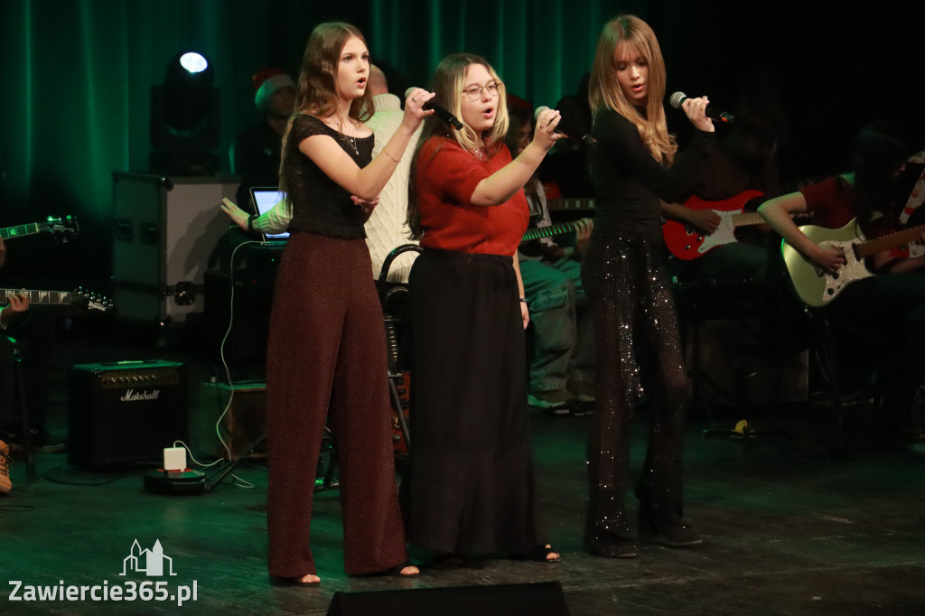 Fotorelacja: Koncert Kolęd na rockowo w MOK Zawiercie