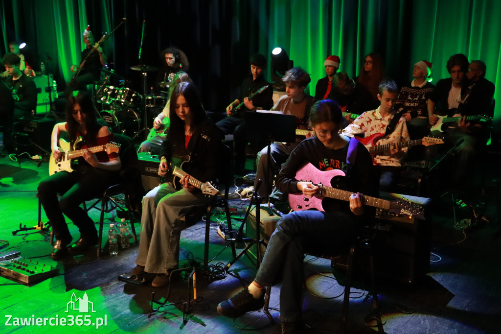Fotorelacja: Koncert Kolęd na rockowo w MOK Zawiercie