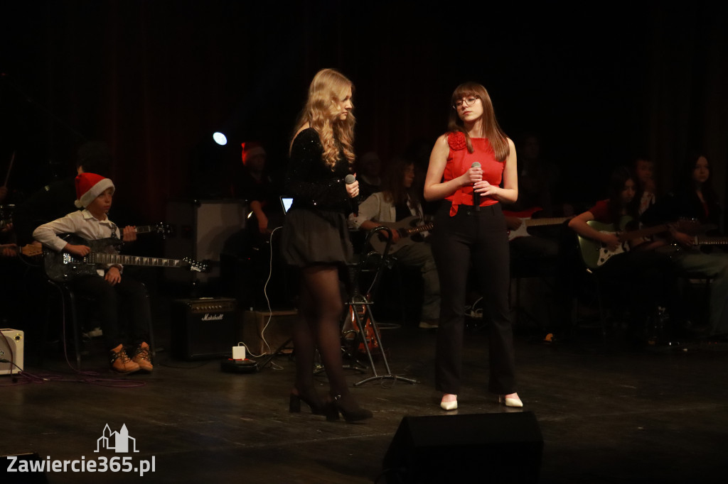 Fotorelacja: Koncert Kolęd na rockowo w MOK Zawiercie