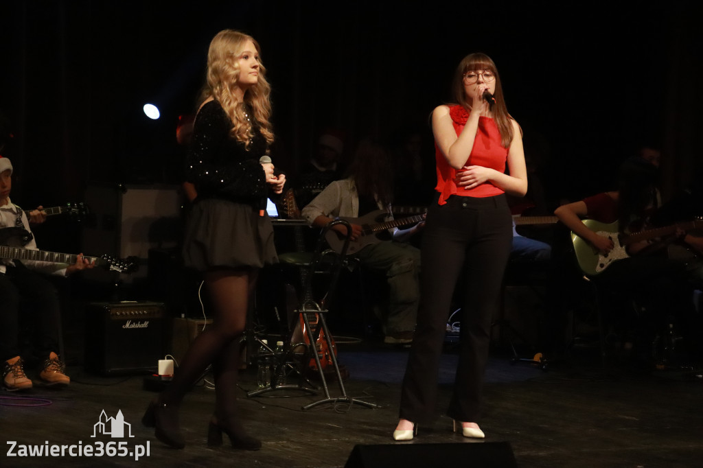 Fotorelacja: Koncert Kolęd na rockowo w MOK Zawiercie