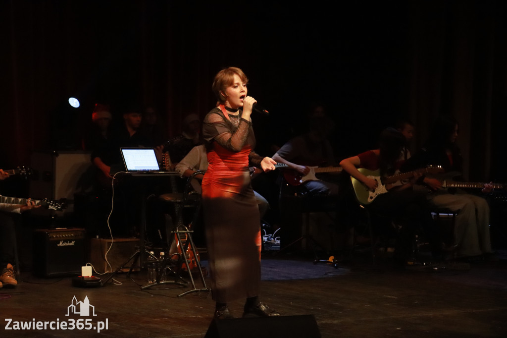 Fotorelacja: Koncert Kolęd na rockowo w MOK Zawiercie