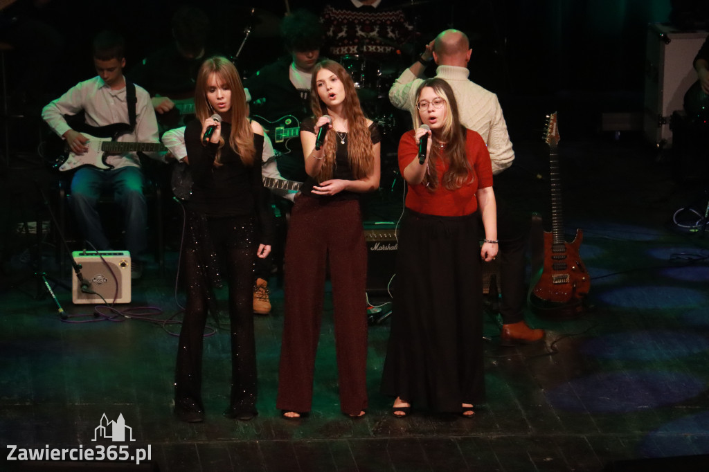 Fotorelacja: Koncert Kolęd na rockowo w MOK Zawiercie