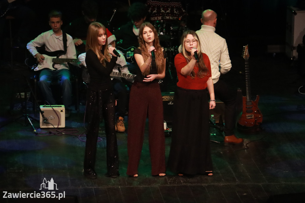 Fotorelacja: Koncert Kolęd na rockowo w MOK Zawiercie