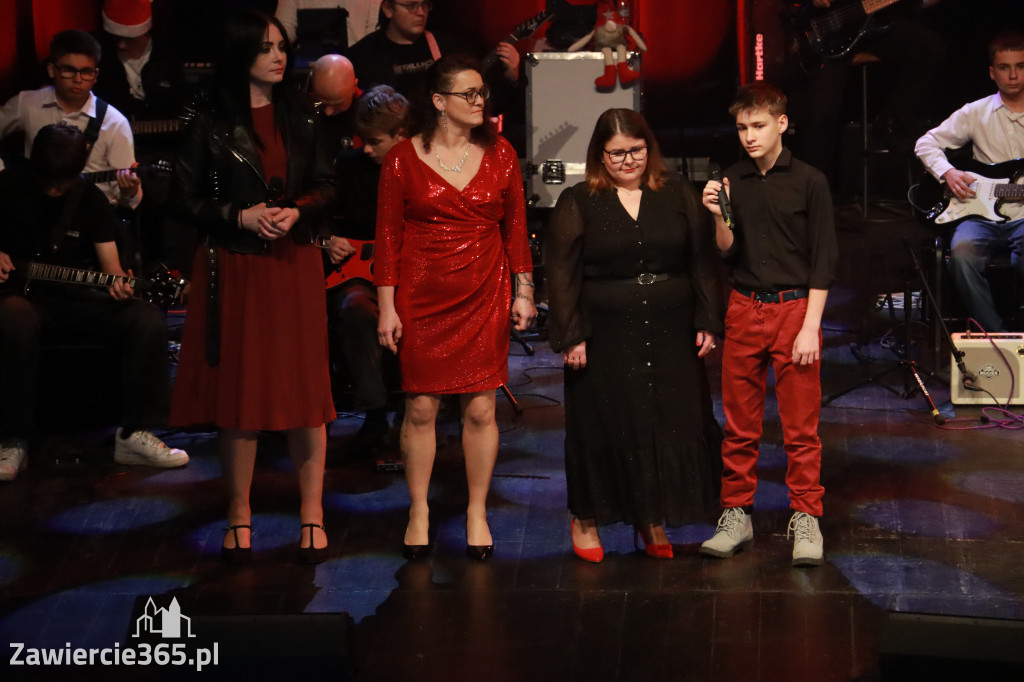 Fotorelacja: Koncert Kolęd na rockowo w MOK Zawiercie