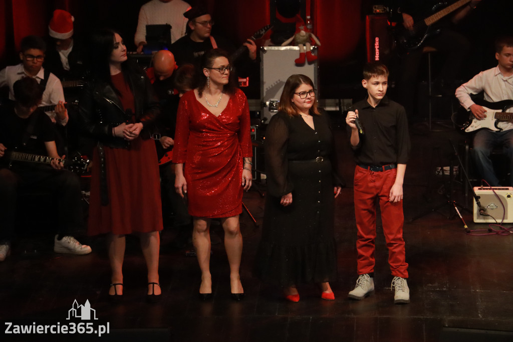 Fotorelacja: Koncert Kolęd na rockowo w MOK Zawiercie