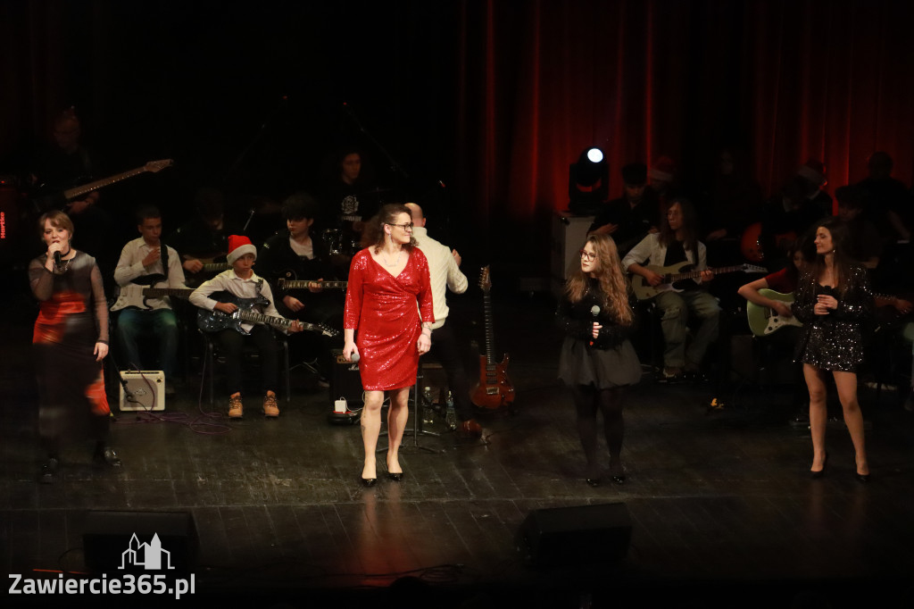 Fotorelacja: Koncert Kolęd na rockowo w MOK Zawiercie