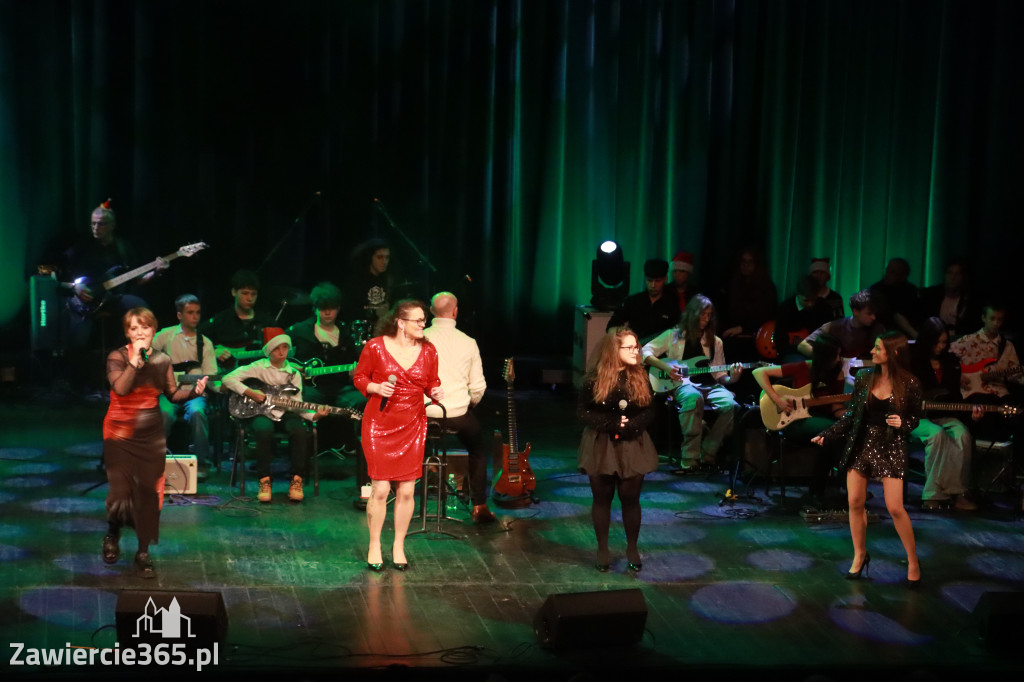 Fotorelacja: Koncert Kolęd na rockowo w MOK Zawiercie