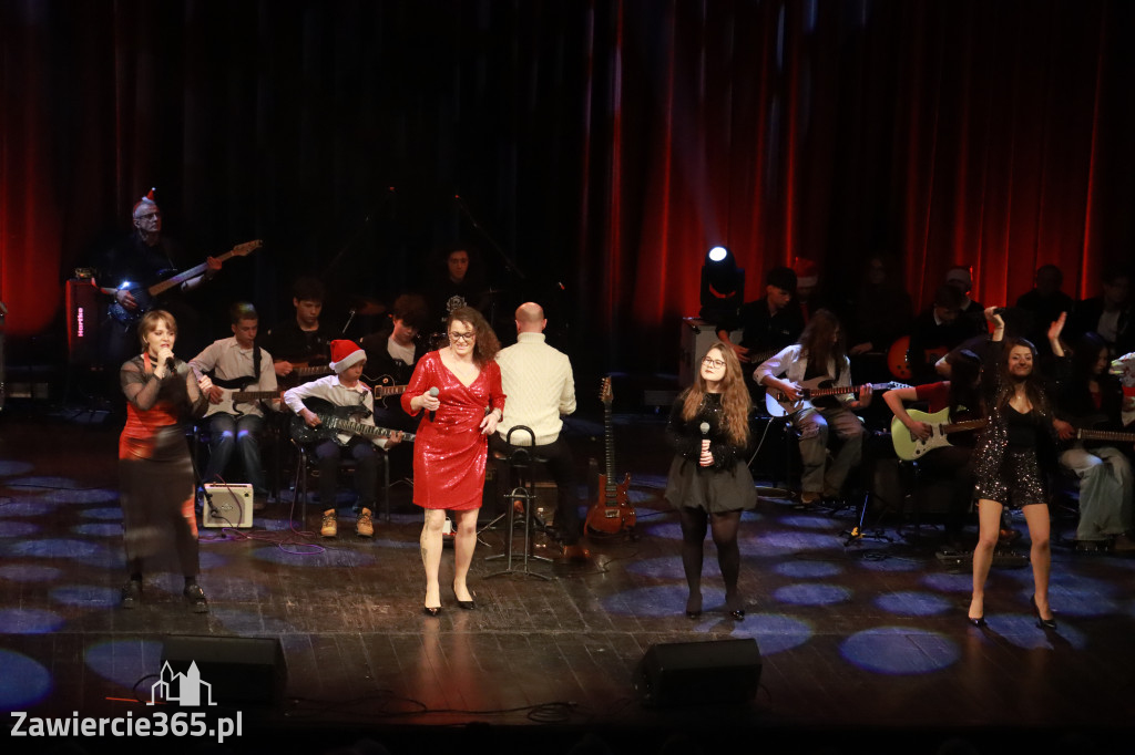 Fotorelacja: Koncert Kolęd na rockowo w MOK Zawiercie