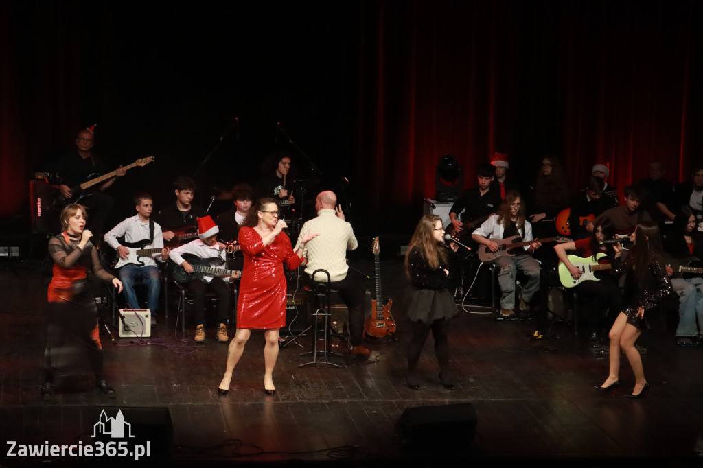 Fotorelacja: Koncert Kolęd na rockowo w MOK Zawiercie