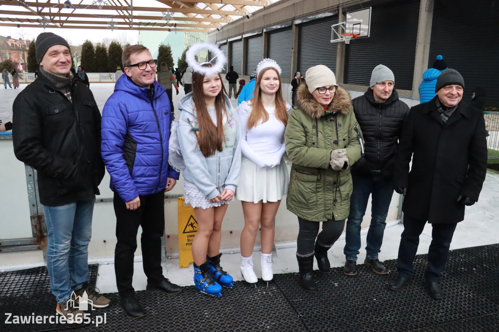 Fotorelacja: Otwarcie lodowiska w Zawierciu