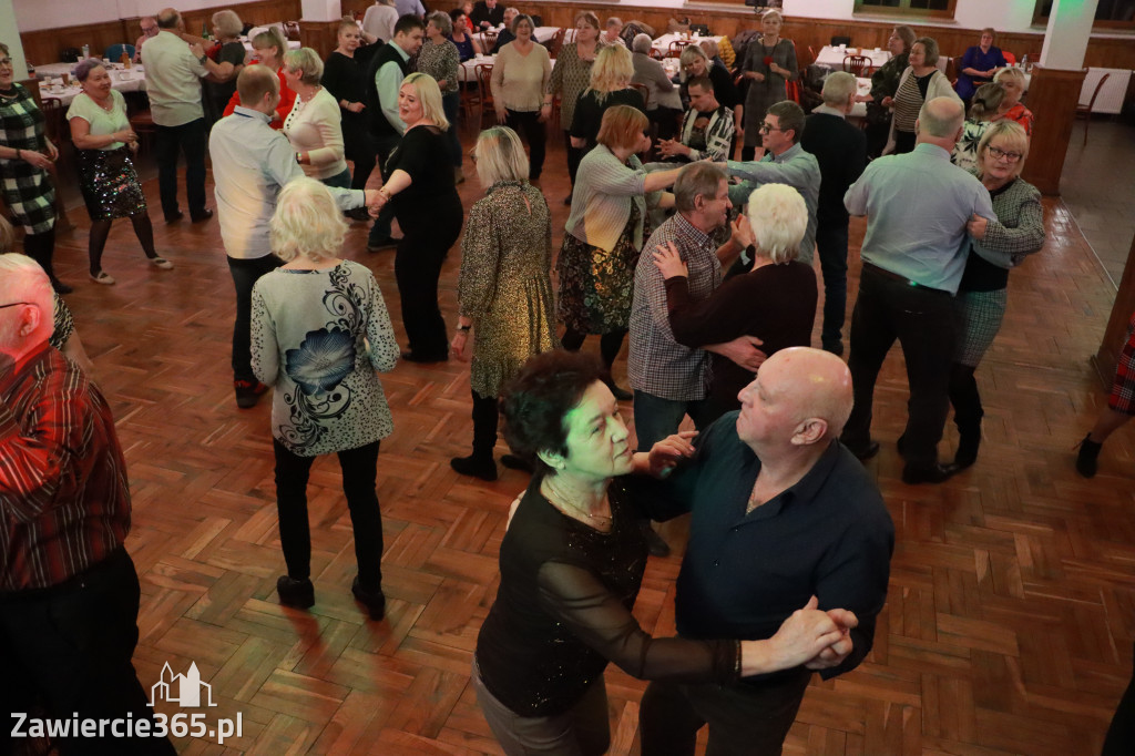Fotorelacja: Karnawałowa Potańcówka w Pałacyku nad Wartą w Zawierciu