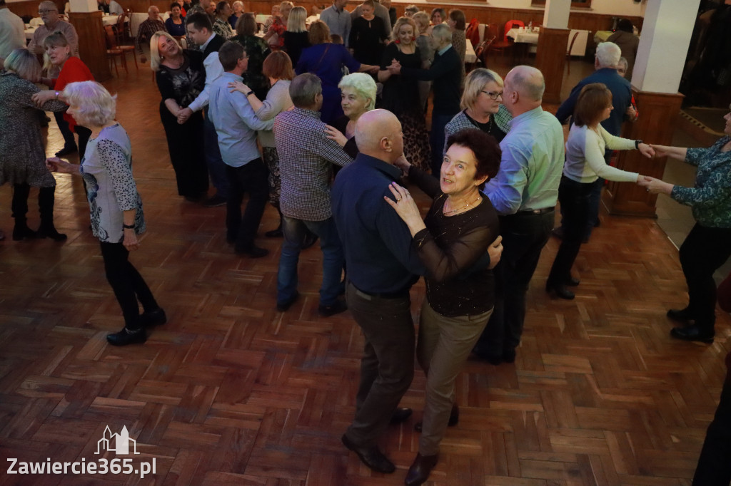 Fotorelacja: Karnawałowa Potańcówka w Pałacyku nad Wartą w Zawierciu