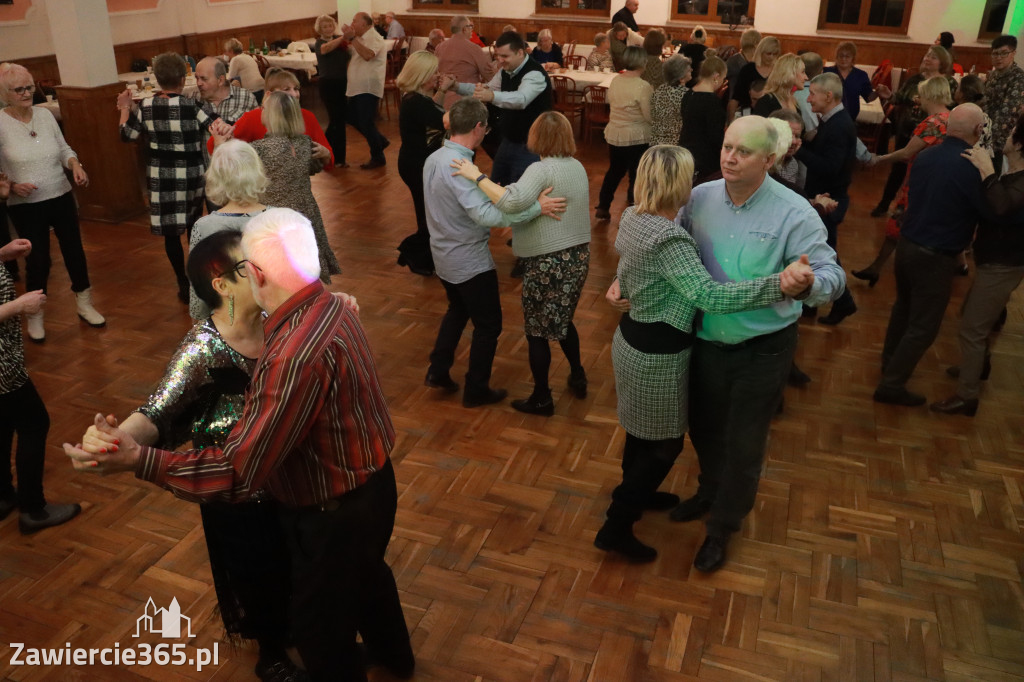 Fotorelacja: Karnawałowa Potańcówka w Pałacyku nad Wartą w Zawierciu