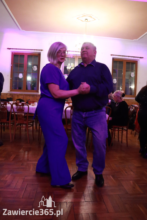 Fotorelacja: Karnawałowa Potańcówka w Pałacyku nad Wartą w Zawierciu