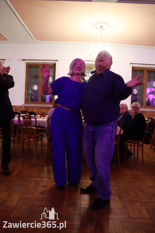 Fotorelacja: Karnawałowa Potańcówka w Pałacyku nad Wartą w Zawierciu