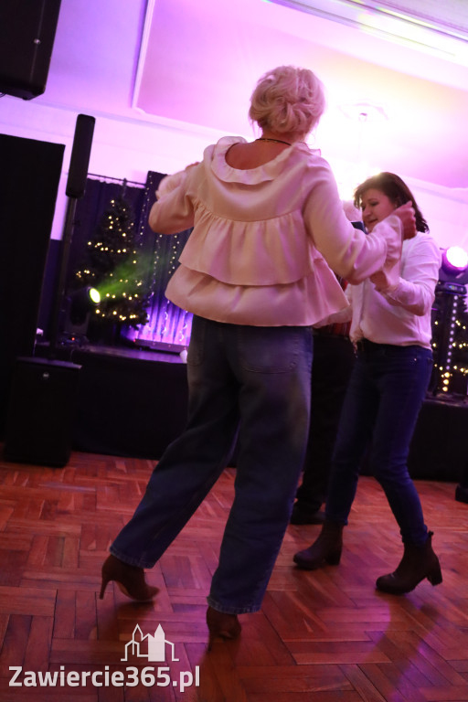 Fotorelacja: Karnawałowa Potańcówka w Pałacyku nad Wartą w Zawierciu