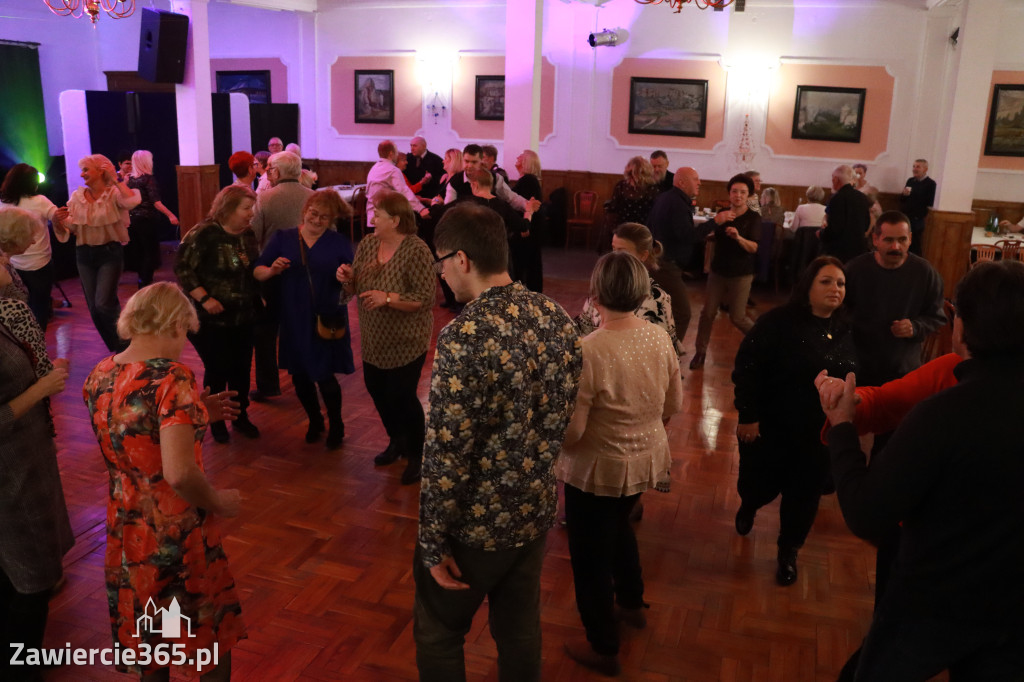 Fotorelacja: Karnawałowa Potańcówka w Pałacyku nad Wartą w Zawierciu