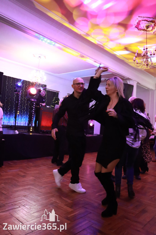 Fotorelacja: Karnawałowa Potańcówka w Pałacyku nad Wartą w Zawierciu