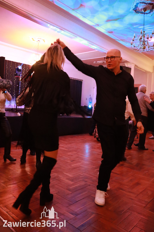 Fotorelacja: Karnawałowa Potańcówka w Pałacyku nad Wartą w Zawierciu
