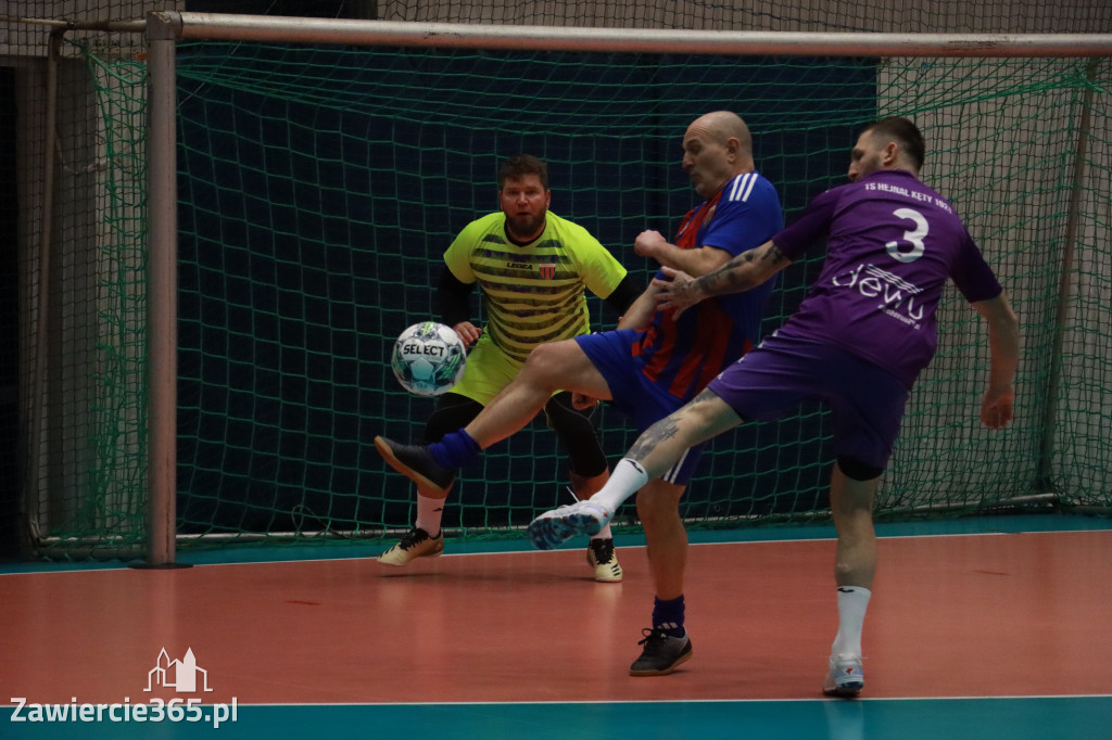 Fotorelacja I: XXXV Mistrzostwa Polski Oldbojów w halowej piłce nożnej w Zawierciu