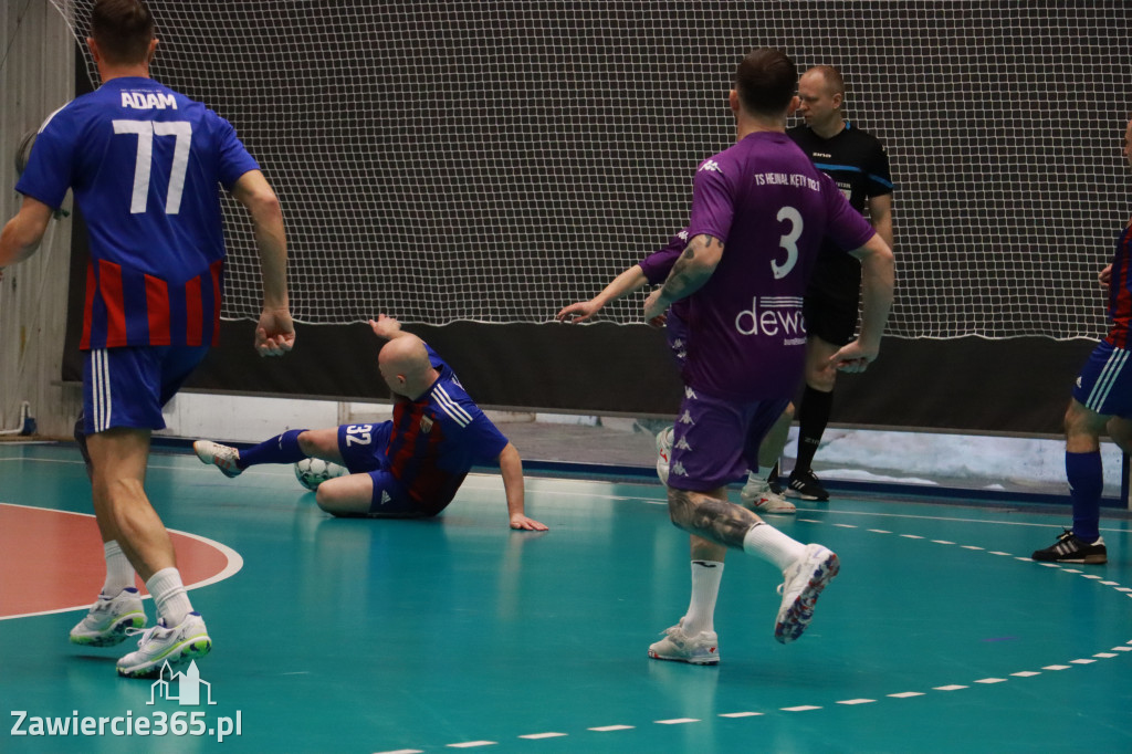 Fotorelacja I: XXXV Mistrzostwa Polski Oldbojów w halowej piłce nożnej w Zawierciu