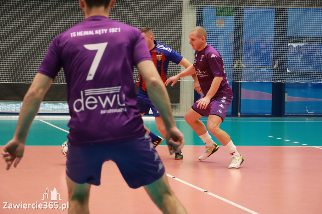 Fotorelacja I: XXXV Mistrzostwa Polski Oldbojów w halowej piłce nożnej w Zawierciu