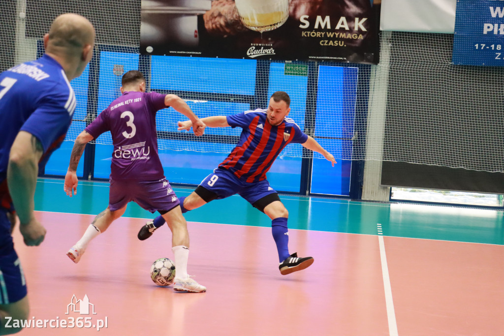 Fotorelacja I: XXXV Mistrzostwa Polski Oldbojów w halowej piłce nożnej w Zawierciu