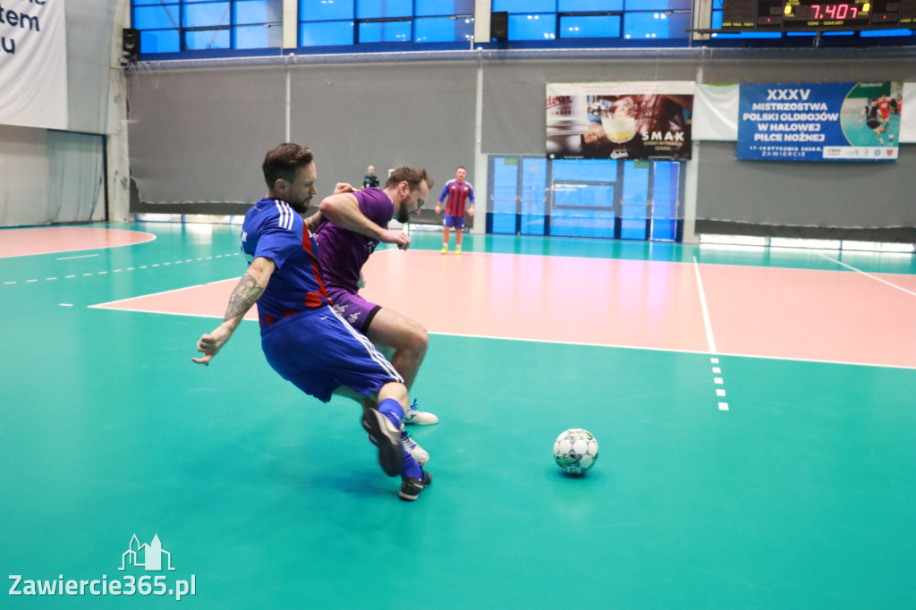 Fotorelacja I: XXXV Mistrzostwa Polski Oldbojów w halowej piłce nożnej w Zawierciu