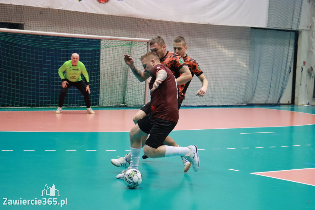 Fotorelacja I: XXXV Mistrzostwa Polski Oldbojów w halowej piłce nożnej w Zawierciu